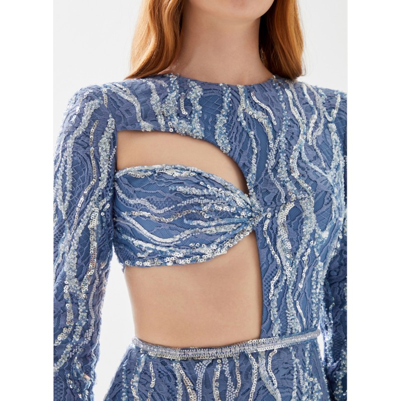 Niebieska sukienka z hrabstwa Rowena