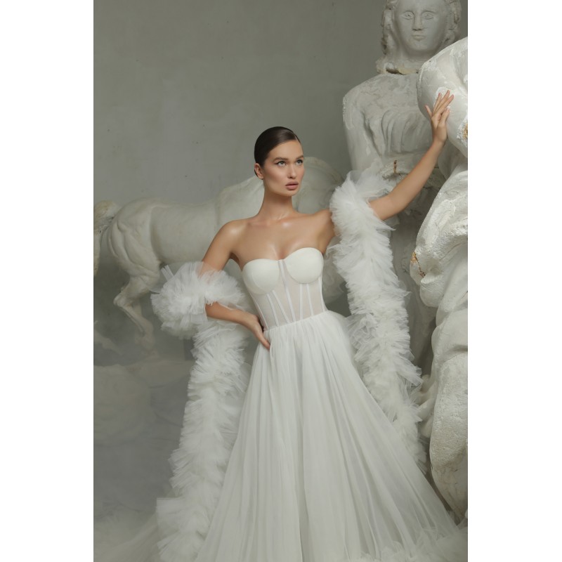 WSPANIAŁA SUKNIA BIDAL Z KOŚCI SŁONIOWEJ